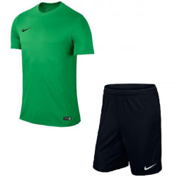 Детская Футбольная форма Nike JR Park VI 725984-302+725988-010 зелено-черная