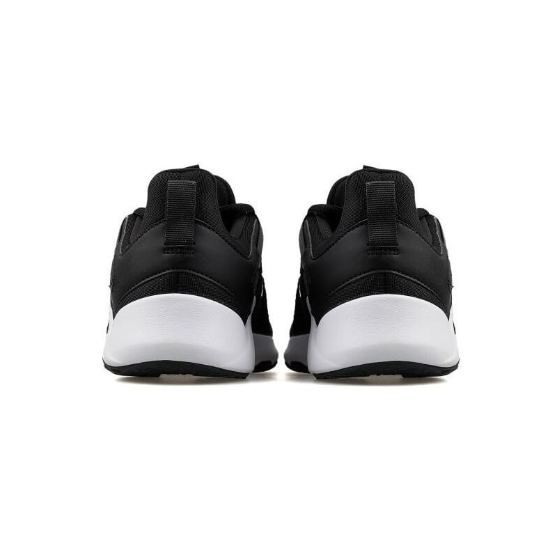 Кроссовки NIKE LEGEND ESSENTIAL CD0443-001