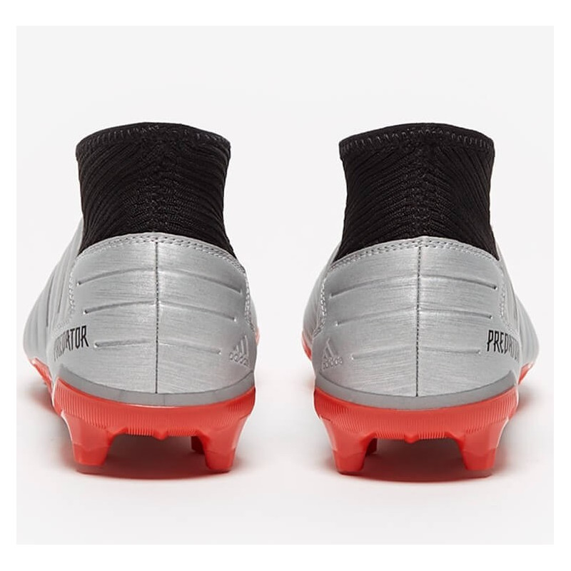 Детские футбольные бутсы Adidas Predator 19.3 FG G25795