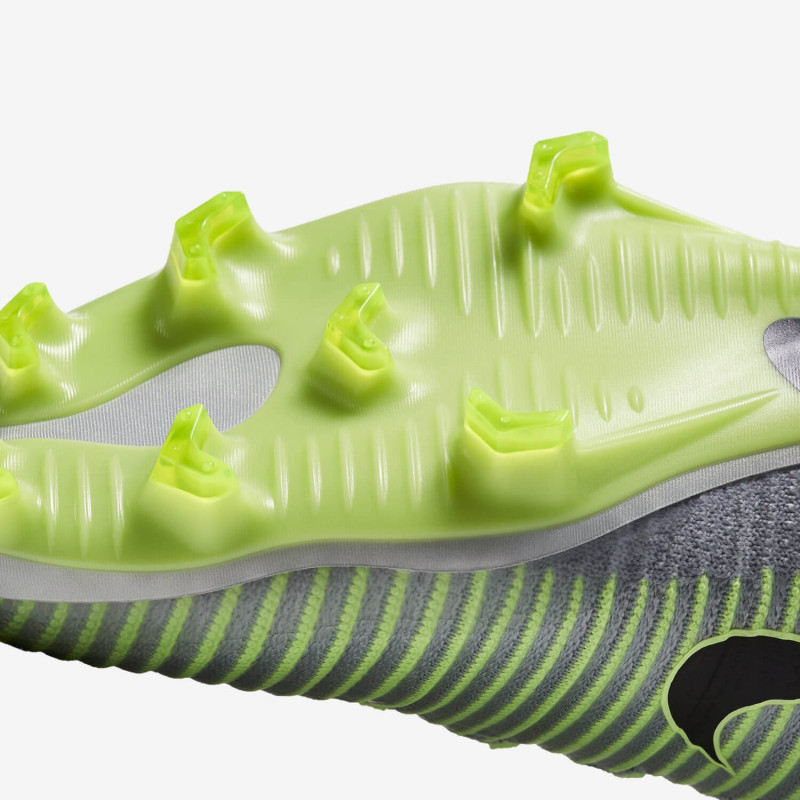 Бутсы Nike Mercurial Superfly V DF FG 831940-003