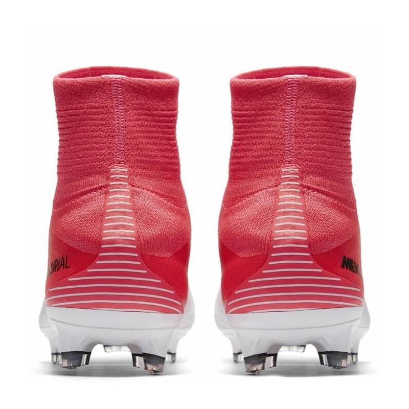 Футбольные бутсы NIKE MERCURIAL SUPERFLY V FG 831940-601